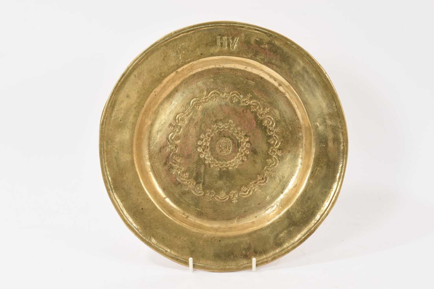 Lot 857 - 17th century style bronze platter
