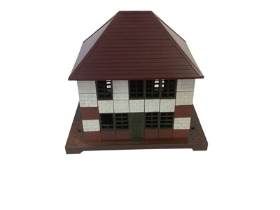 Lot 1926 - Pre-war Bayko building (1)