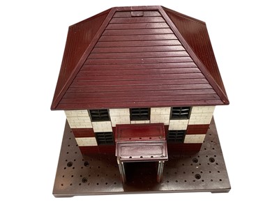 Lot 1926 - Pre-war Bayko building (1)