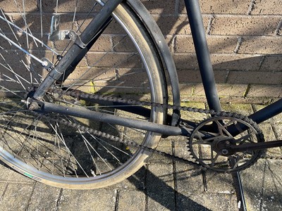 Lot 2695 - Early 20th century bicycle (apparently unbranded), in black finish with a Brooks saddle.