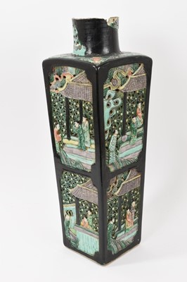 Lot 11 - Early 20th century Chinese porcelain vase
