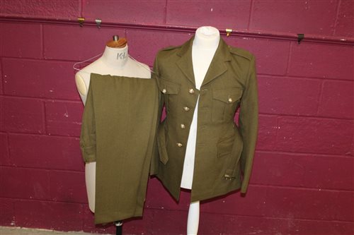 Lot 745 - 1950s / 1960s British Military No. 2 dress...