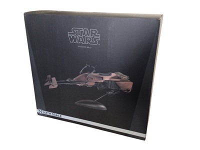 Lot 159 - Star Wars Sideshow 1/6th scale Speeder Bike with box (1)