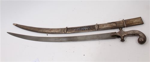 Lot 814 - 20th century Arab Saif sword with Silverer...