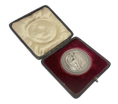 Lot 58 - 1920's Commercial Motor Users Association 1926 Parade white metal medal/medallion, engraved 1926 Parade Champion Team Gas Ligth & Coke Company, 56mm in diameter in velvet lined fitted case.