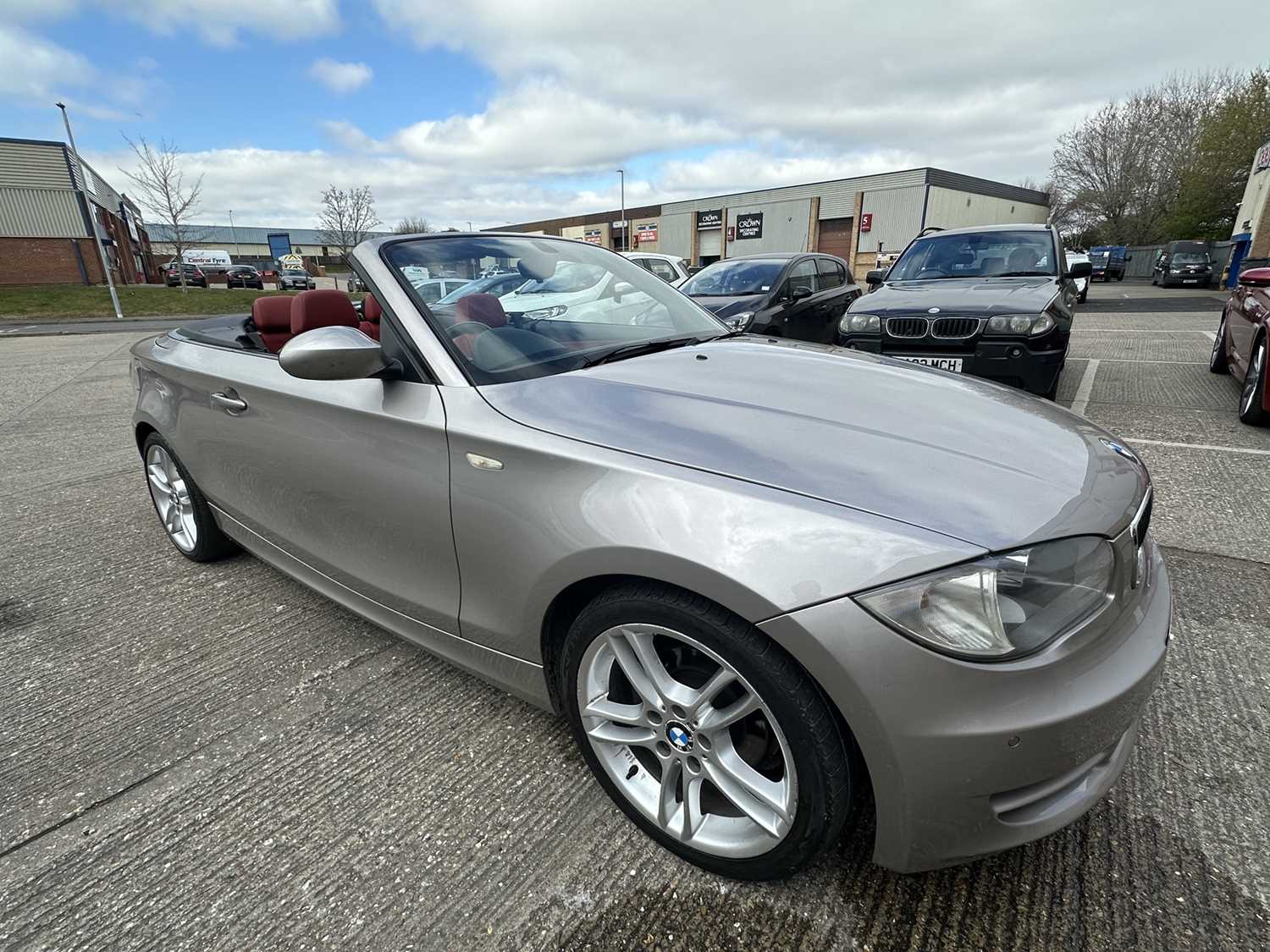 Lot 81 - 2008 BMW 118i SE 2.0 petrol, manual, 2-door convertible, reg. no. AO08 RRV
