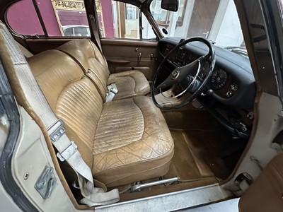 Lot 72 - 1969 Daimler Sovereign, 4235cc petrol, 4-door saloon, reg. no. WRC 455G