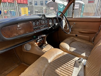 Lot 72 - 1969 Daimler Sovereign, 4235cc petrol, 4-door saloon, reg. no. WRC 455G