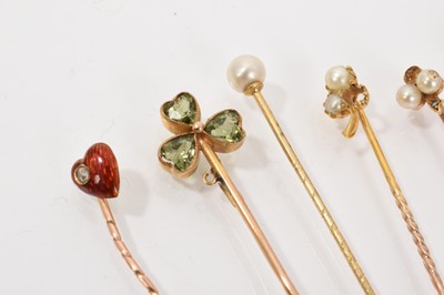 Lot 481 - Group of five antique stick pins plus two gold tie pins (7)