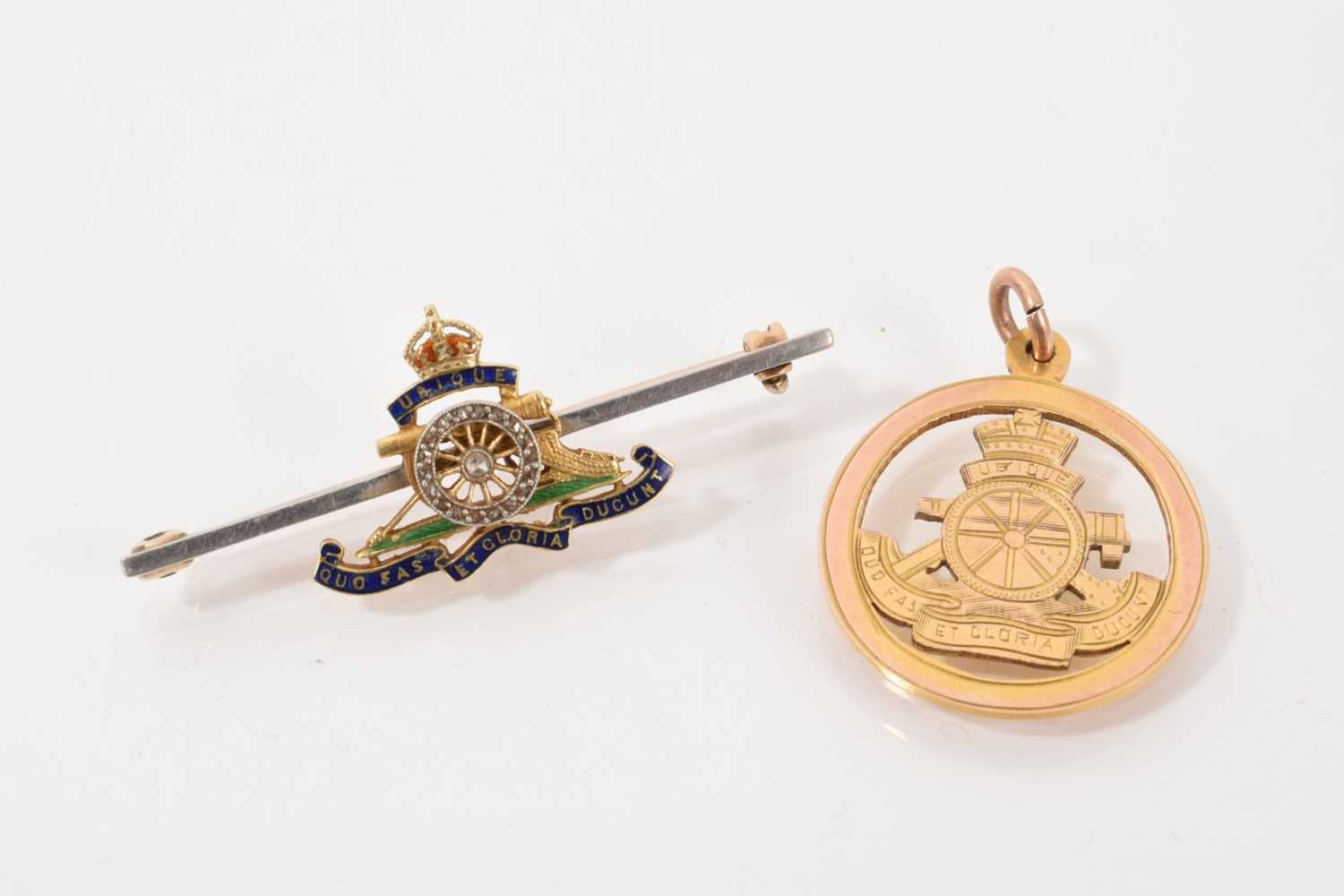 Lot 483 - Royal Artillery officer's diamond and enamel sweetheart brooch and 9ct gold pendant (2)