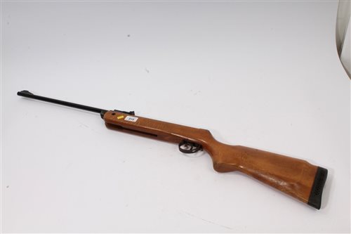 Lot 918 - B.S.A. Meteor .22 calibre air rifle