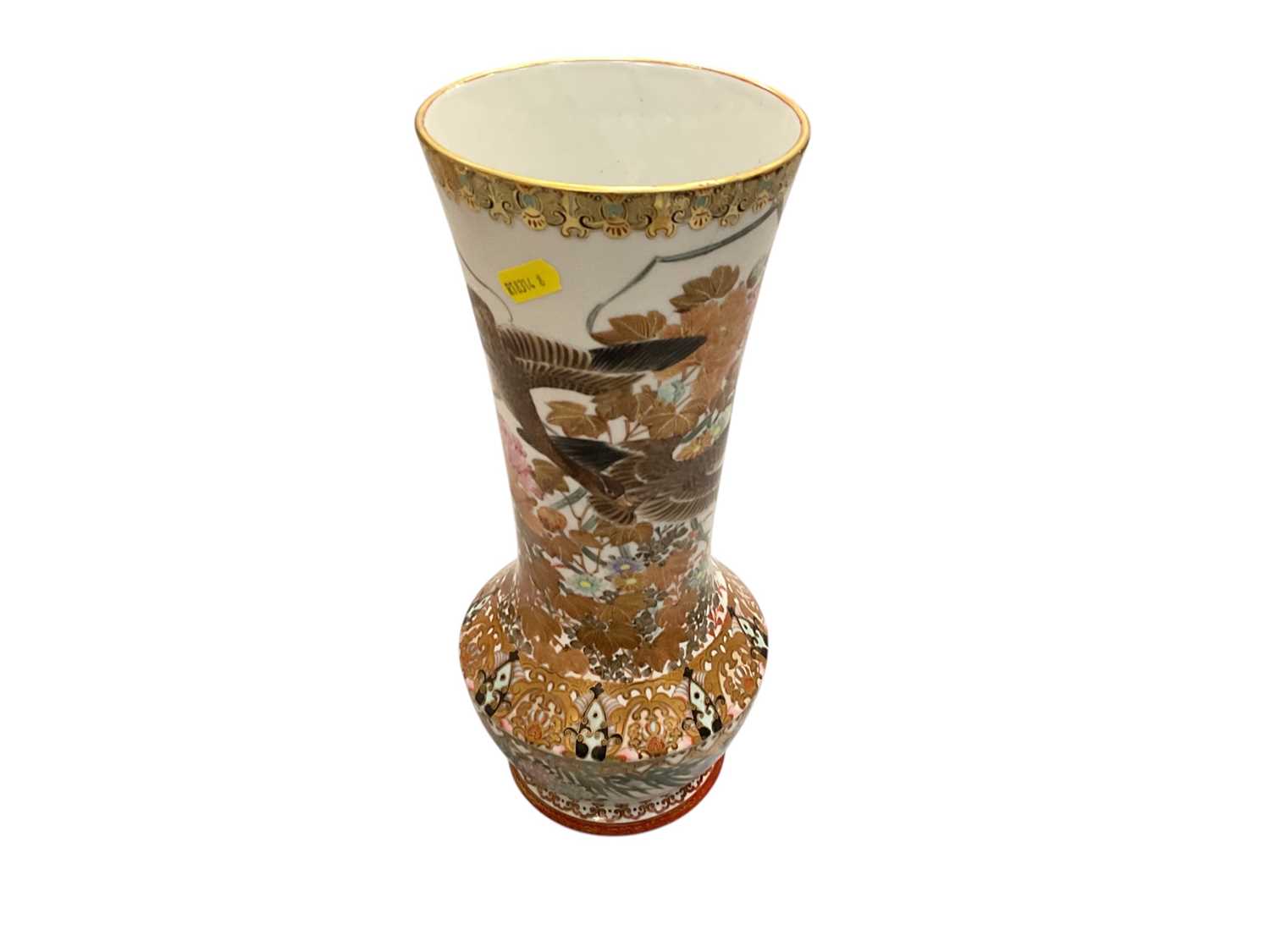 Lot 489 - Good quality Japanese satsuma vase with character marks to base.