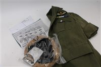 Lot 712 - S.A.S. beret, two cloth qualification wings...