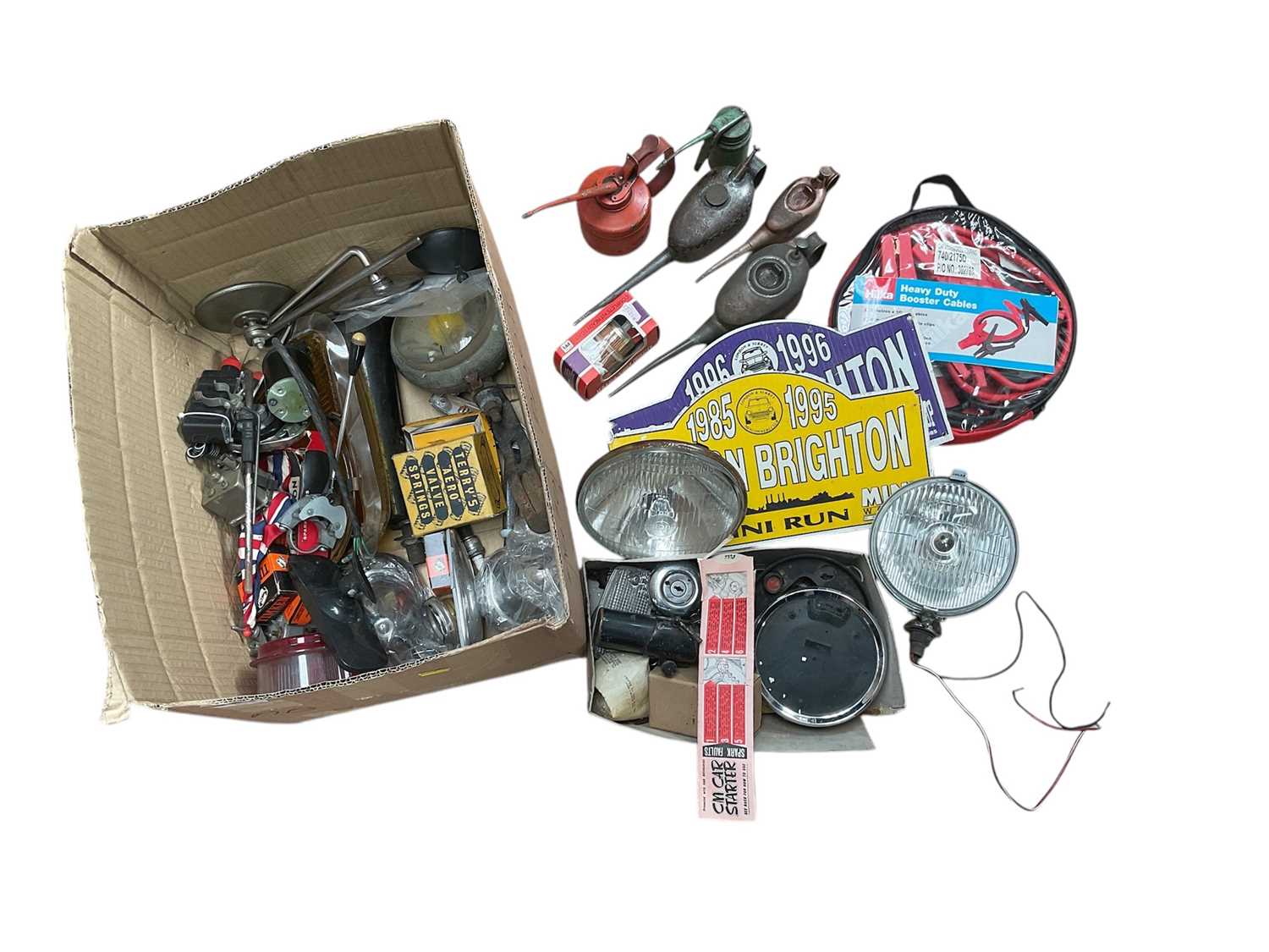 Lot 48 - Collection of assorted car parts inclding lights, oil cans, gauges and related items (1 box).