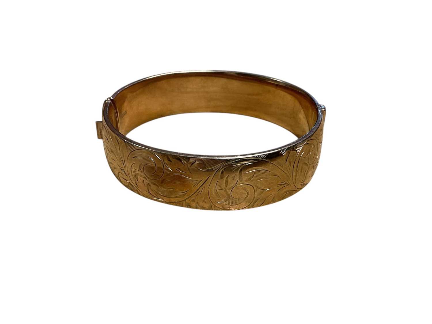 Catania Hinged Bangle