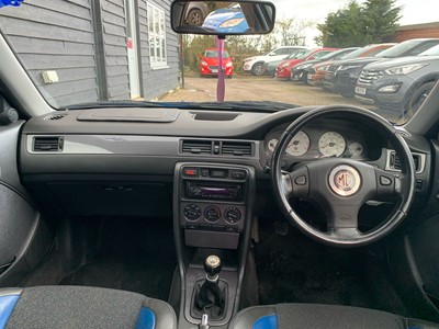 Lot 75 - 2002 MG ZS 180 2.5 V6 petrol, manual, hatchback, reg. no. FG52 GUK