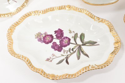 Lot 14 - Group of Chamberlains Worcester porcelain dessert ware