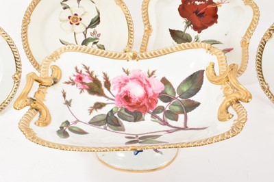 Lot 14 - Group of Chamberlains Worcester porcelain dessert ware