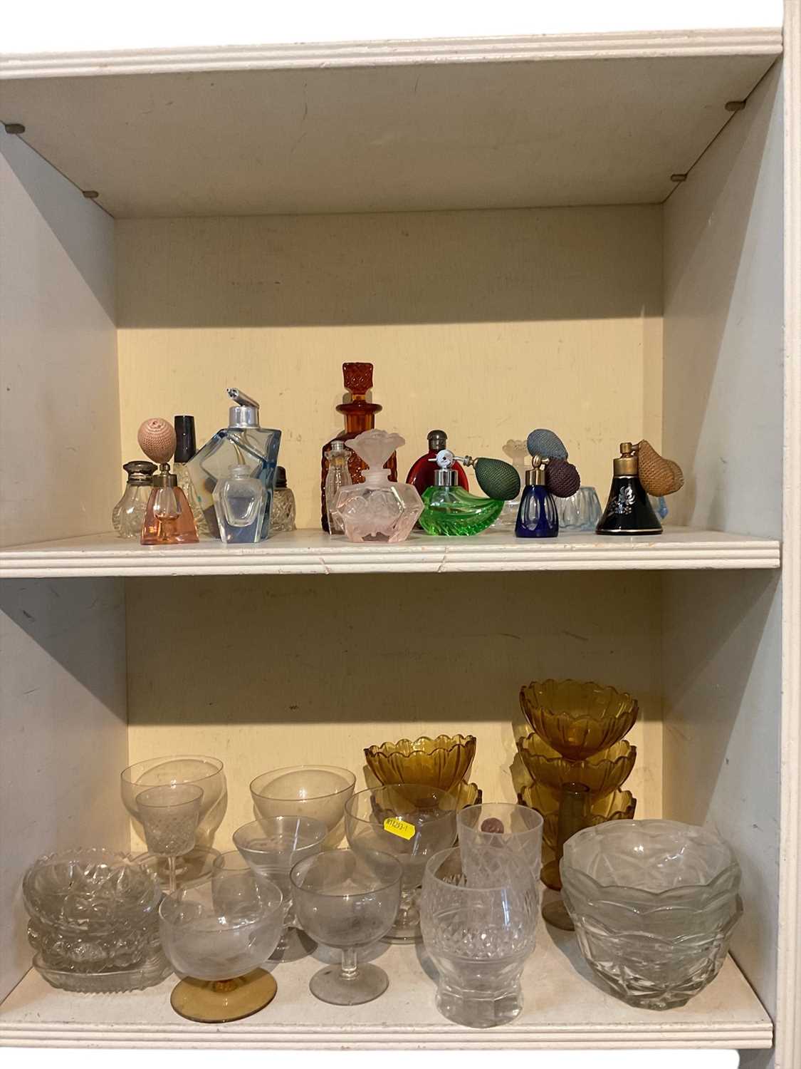 Lot 695 - Quantity of perfume bottles and glassware