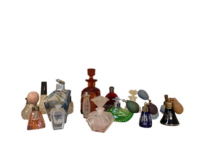 Lot 695 - Quantity of perfume bottles and glassware