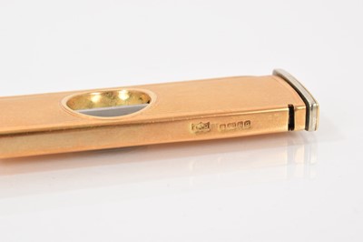 Lot 630 - 18ct gold cased cigar cutter and piercer (Birmingham 1963)