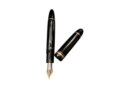 Lot 2405 - Montblanc pen set in original leather case, including a Meisterstuck No 149