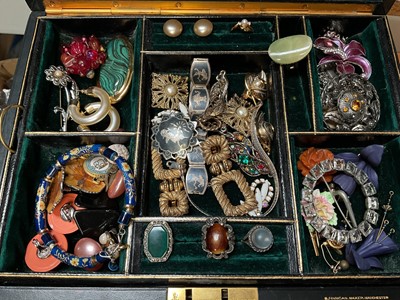 Lot 35 - Victorian leather jewellery box containing vintage costume jewellery and bijouterie including a 1970s silver bangle