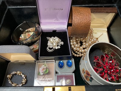 Lot 35 - Victorian leather jewellery box containing vintage costume jewellery and bijouterie including a 1970s silver bangle
