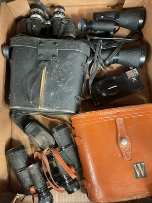 Lot 806 - Two boxes of binoculars and cases including Ross military binoculars and camera