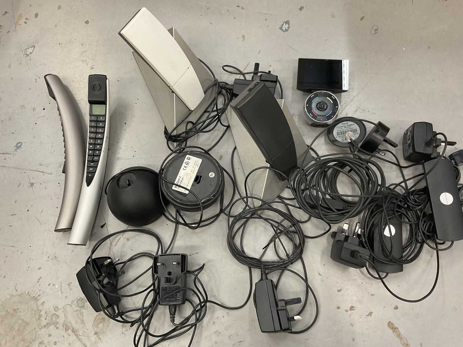 Lot 931 - Bang & Olufsen telephones