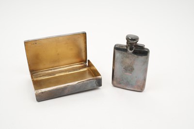 Lot 291 - George V silver sandwich box and flask in leather case