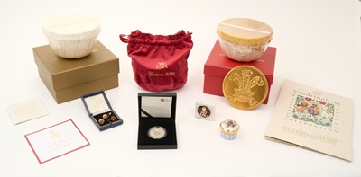 Lot 43 - Lot Royal Commemoratives and Royal Christmas puddings