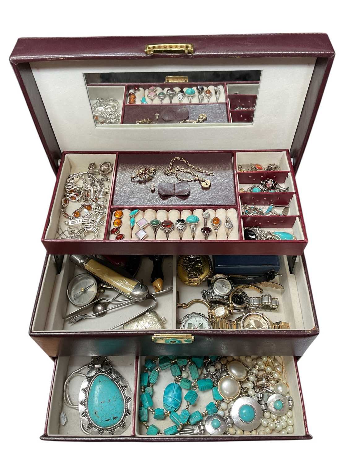 Lot 65 - Jewellery box containing silver gem set rings, bracelets, earrings, pendant necklaces, turquoise jewellery, amber, various wristwatches, 9ct gold chain