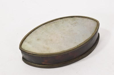 Lot 808 - George III mother of pearl and tortoiseshell snuff box