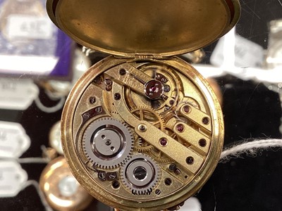 Lot 711 - 18ct gold half hunter fob watch