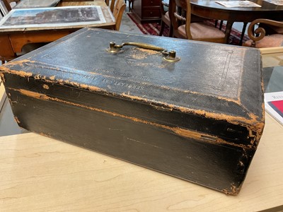 Lot 45 - Scarce Victorian Wickwar & Co. Royal black leather covered Despatch Box with gilt embossed crowned V.R. Cypher and inscription 'Sergeant at Arms House of Commons H. D. Erskine' with Mordan &...