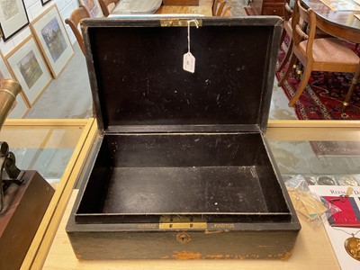 Lot 45 - Scarce Victorian Wickwar & Co. Royal black leather covered Despatch Box with gilt embossed crowned V.R. Cypher and inscription 'Sergeant at Arms House of Commons H. D. Erskine' with Mordan &...
