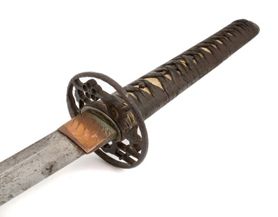 Lot 145 - Antique Japanese Wakasashi sword