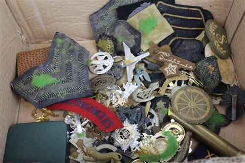 Lot 548 - Group of British Military cap badges and cloth...