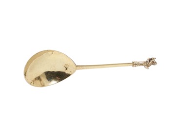 Lot 539 - 17th silver gilt apostle spoon