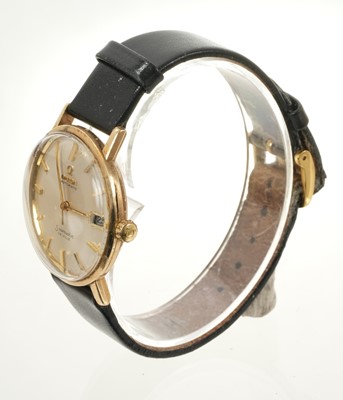 Lot 683 - 1960s gentlemen's Omega Automatic Seamaster De Ville 9ct gold wristwatch on leather strap
