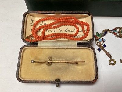 Lot 39 - Group of antique and vintage jewellery