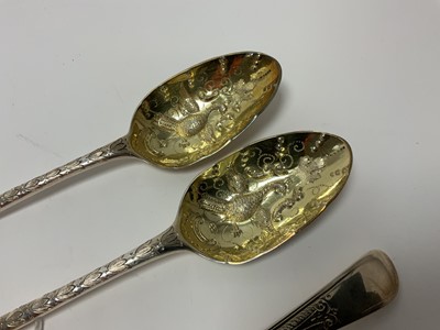 Lot 3 - Two pairs of Georgian silver berry spoons, including one pair hallmarked London 1770 (Thomas & William Chawner), and another pair London 1782/3, approx 8.8 troy oz in total