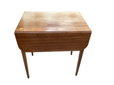 Lot 1200 - George III mahogany Pembroke table