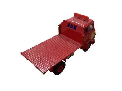 Lot 1550 - Dinky Toys Hall & Co Ltd Bedford TK Coal Lorry with four coal sacks (no scales), boxed No.425 (1)