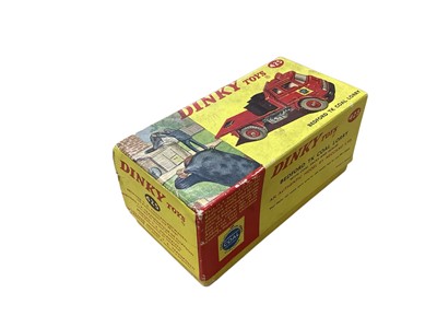 Lot 1550 - Dinky Toys Hall & Co Ltd Bedford TK Coal Lorry with four coal sacks (no scales), boxed No.425 (1)