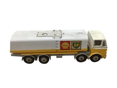 Lot 1544 - Dinky Toys Esso A.E.C. Fuel Tanker No.945 & Dinky Supertoys Shell-BP Leyland Octopus Fuel Tanker No.944, both boxed (2)