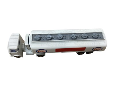 Lot 1544 - Dinky Toys Esso A.E.C. Fuel Tanker No.945 & Dinky Supertoys Shell-BP Leyland Octopus Fuel Tanker No.944, both boxed (2)