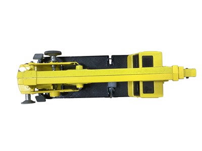 Lot 1554 - Dinky Toys Jones Fleetmaster Cantilever Crane No.970 & Coles Hydra Truck 150T No.980, both boxed (2)