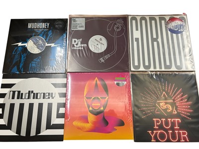 Lot 2218 - The Smiths singles box No. 04145 Limited Edition together with selection of 45's including DJ Shadow, Kate Nash, Radiohead etc - and LP's by Mudhoney, Barenaked Ladie, Sigur Ros, James...